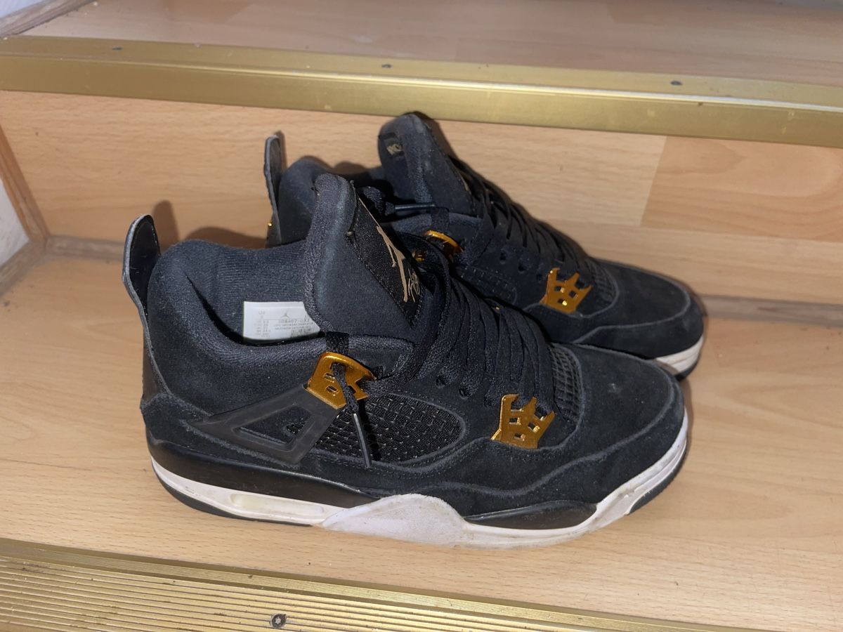 Jordan Scarpe da uomo: Jordan 4 Black Gold Grösse 40 – Usato da Nottwil venduto da Joelle.03
