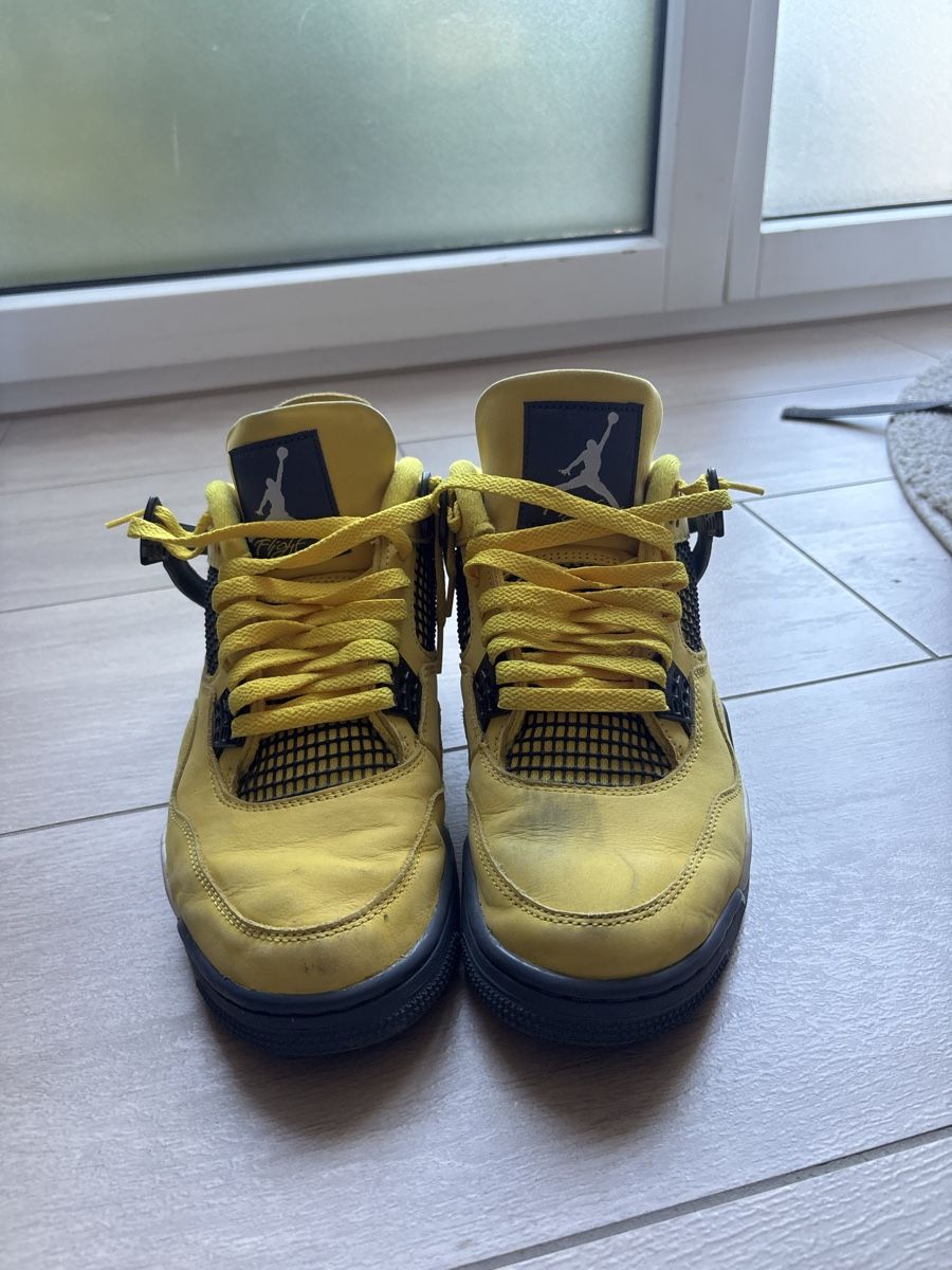 Scarpe da uomo: Air Jordan 4 Thunders – Usato da Zug venduto da jul_c5pf 1