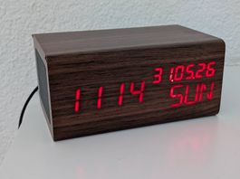  Avenwood Wecker mit HandyCharging