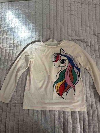 Pull H&M pour fille motif licorne taille 110-116