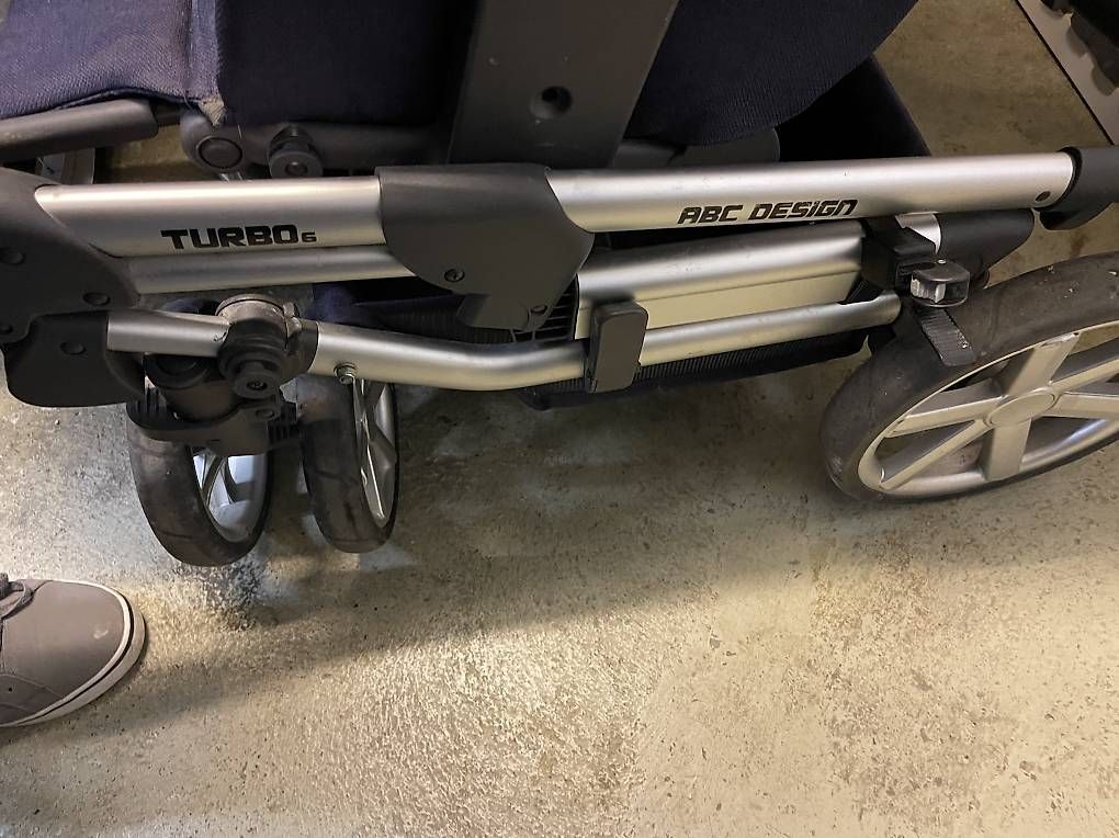 ABC Design Carrozzine: ABC Design Turbo 6 Kinderwagen Buggy – Usato da Ehrendingen venduto da Alfaberlina 2