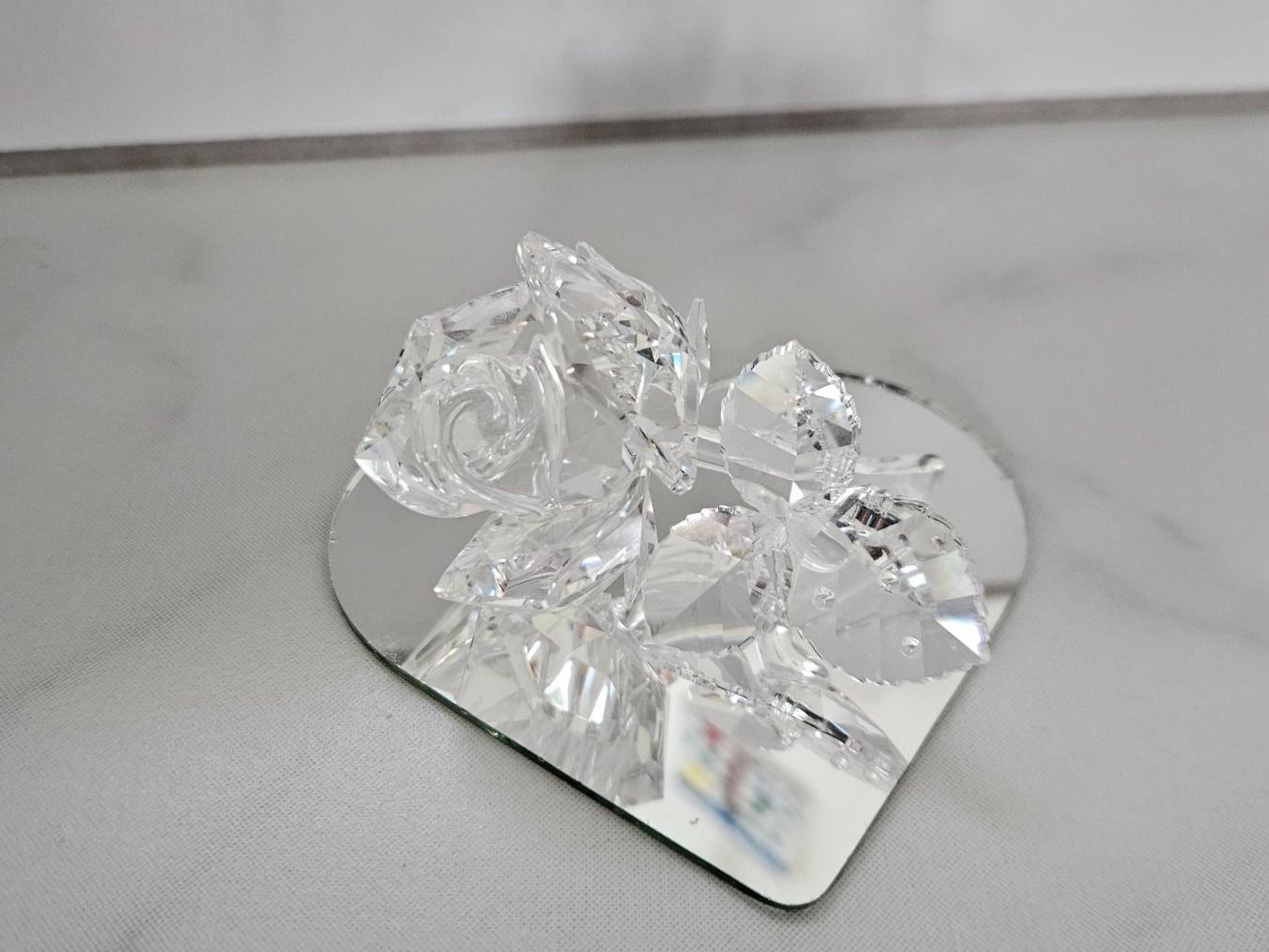 Swarovski Statuette: Swarovski Rose auf Spiegel – Usato da Meggen venduto da G7957c24 1