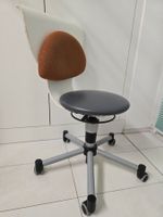 Orgoo Kinderschreibtischstuhl, Weiss ergonomisch verstellbar