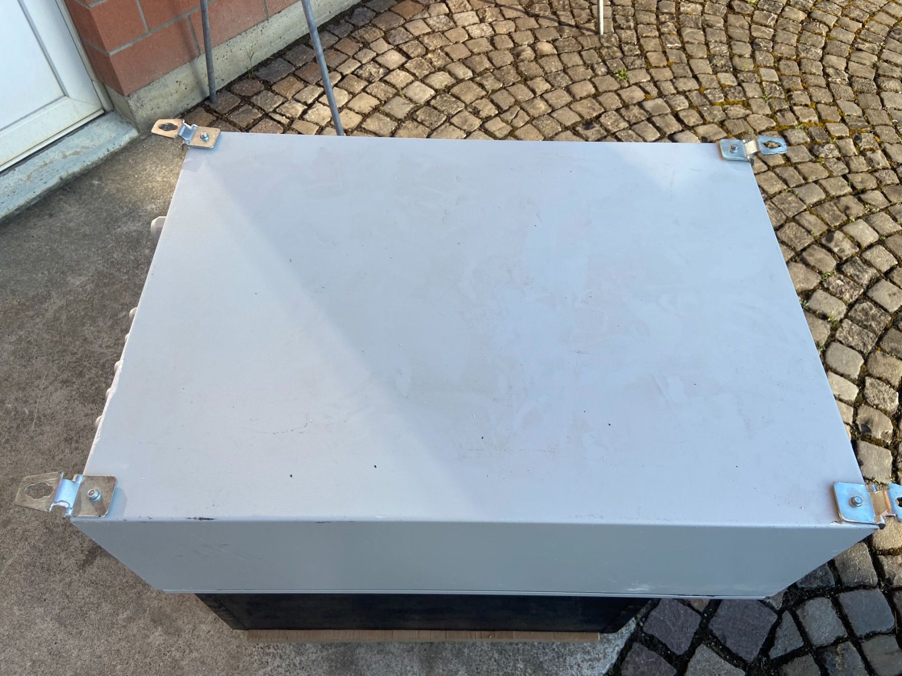 Alimentation électrique: Elektrosteuerkasten – D'occasion à Uetendorf par trabit 3