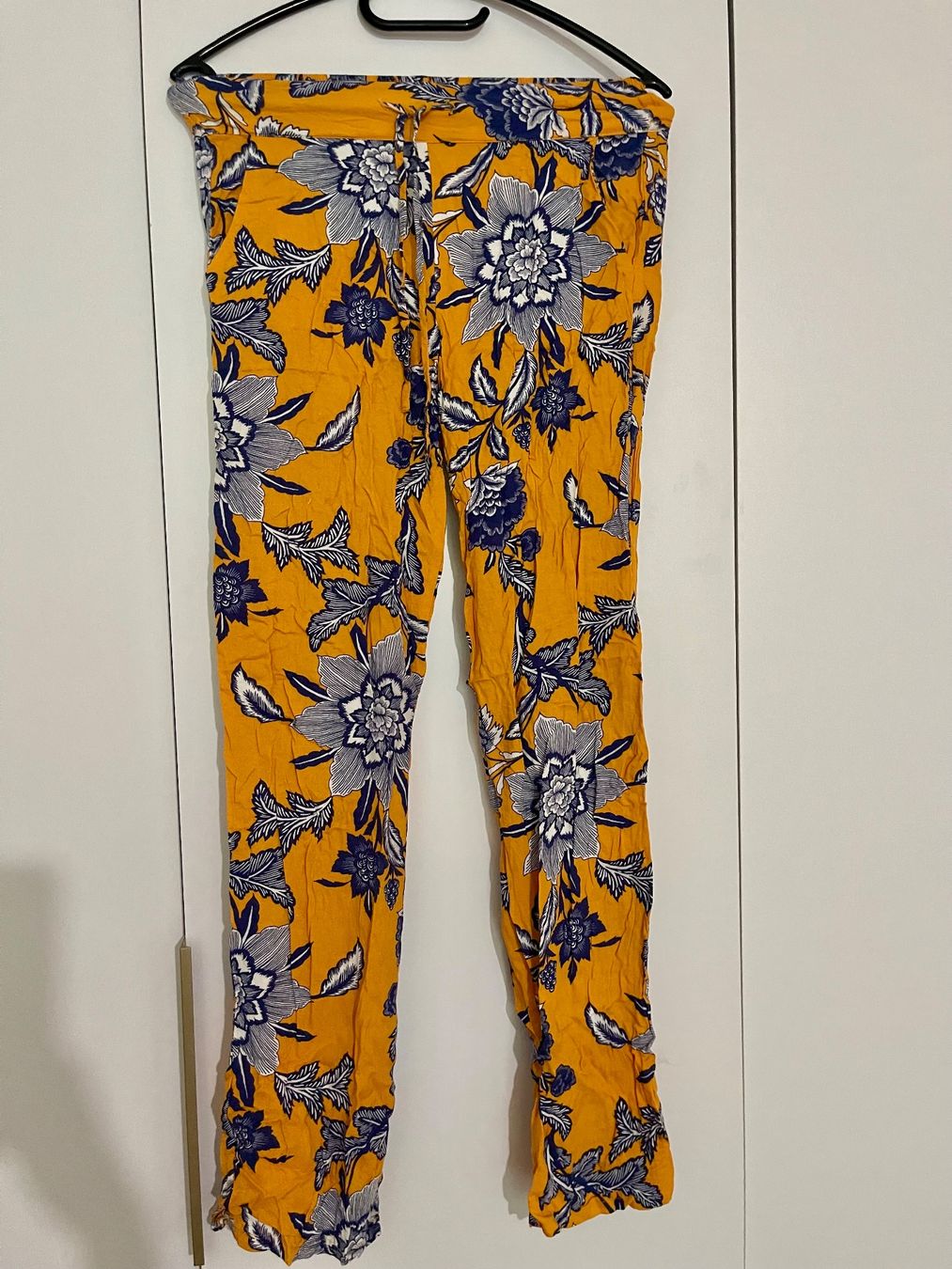Etam Hosen: Joli pantalon Etam – Gebraucht aus Genève von Annilu 1