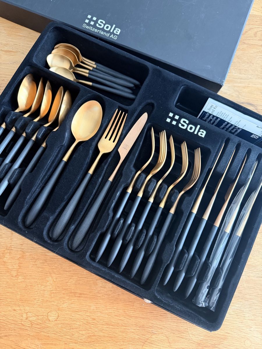 Sola Couverts: Sola Besteck 24-teilig – Neuf (Voir description) à Salgesch par cel_l7ks