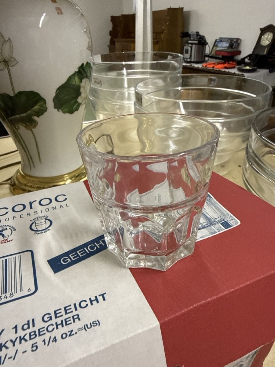 Verres: Gläser – Neuf (Voir description) à Zollikerberg par Fina2022 1