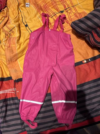 Regenhose pink mit Trägern Kinder Grösse 86/92 gebraucht