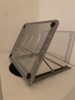 Laptop stand