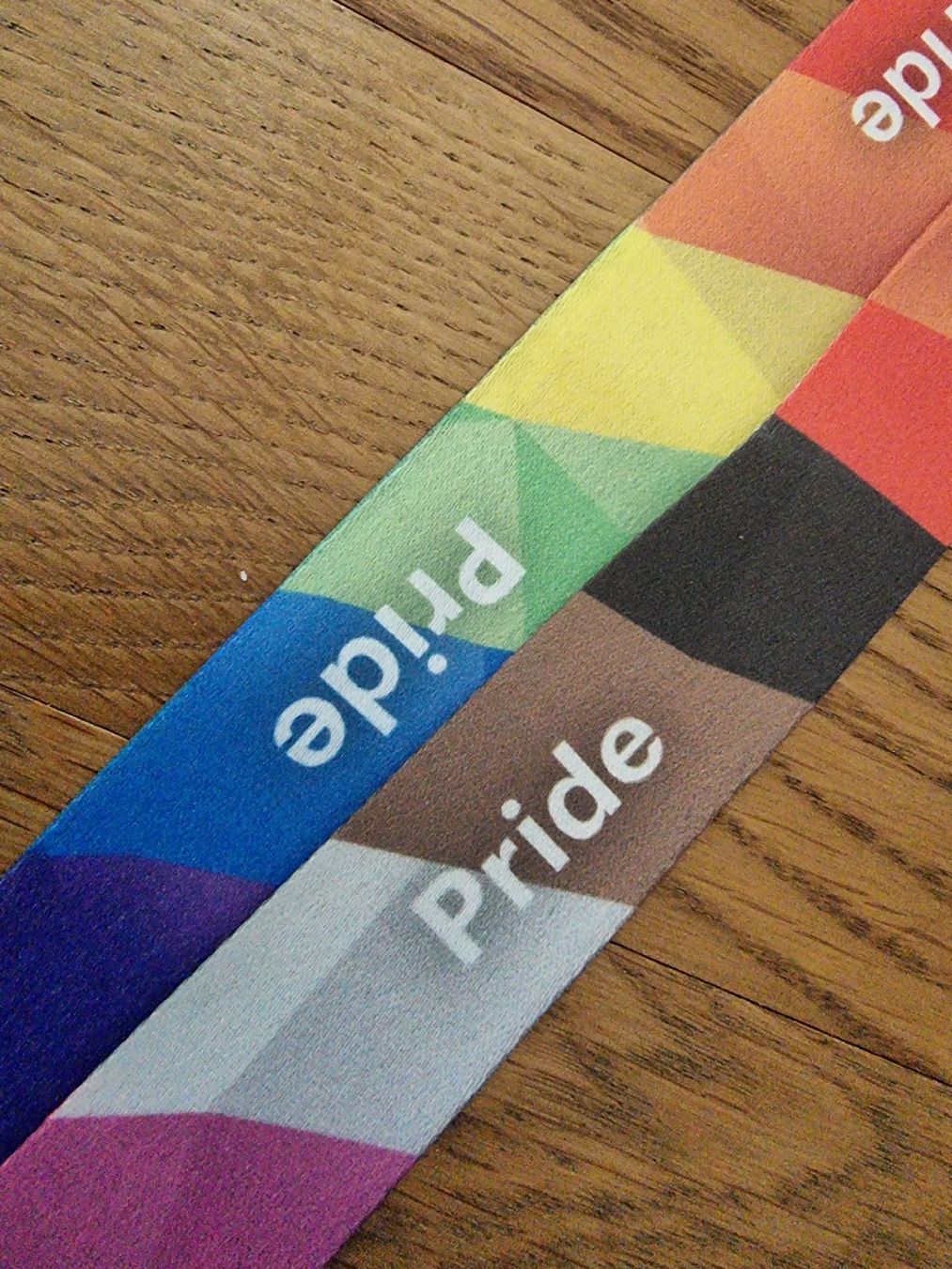 Portachiavi: PRIDE Schlüsselanhänger – Usato da Zumikon venduto da chv_w96q 1