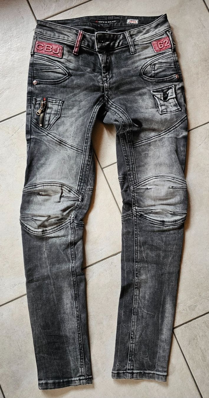 Cipo & Baxx Jeans: Damenjeans – Usato da Kandergrund venduto da Regi22