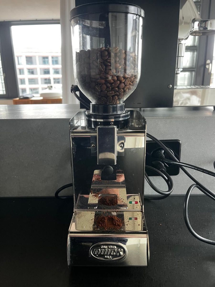 Quick Mill Macchine per caffè & Macchine per espresso: Carola Evo E61 + Grinder - coffee machine – Usato da Zürich venduto da max_kn9q 6