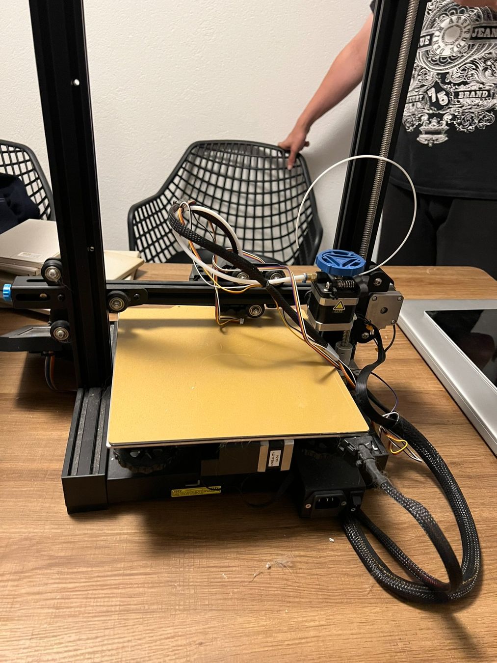 Stampanti 3D: Creality Ender 3 V2 FDM 3D-Drucker gebraucht – Usato da Volketswil venduto da Lootington_Post 2