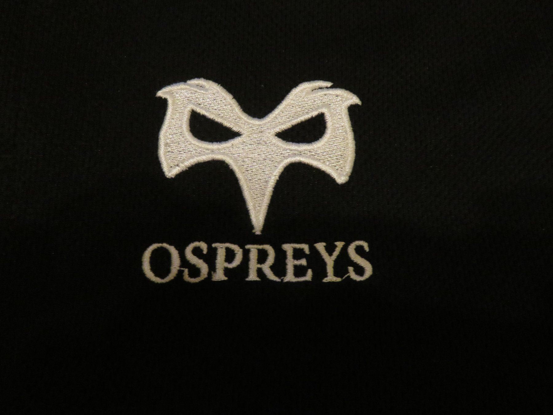 Canottiere & Pantaloni: Rugby Jersey  Ospreys  Wales  Size Med – Usato da Zurich venduto da yellowsons 2
