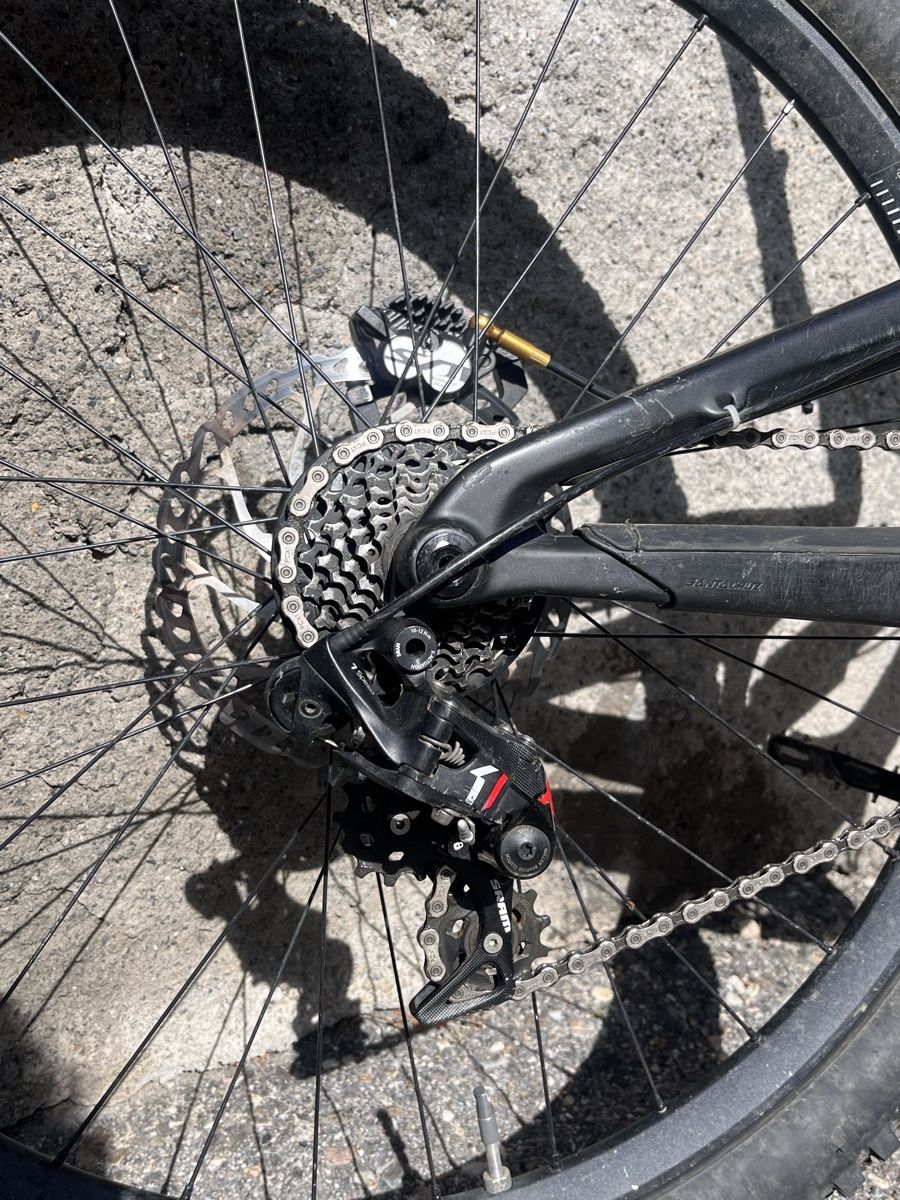 Santa Cruz Biciclette: Santa Cruz V10 2016 Grösse M – Usato da Obfelden venduto da Andrin. 5