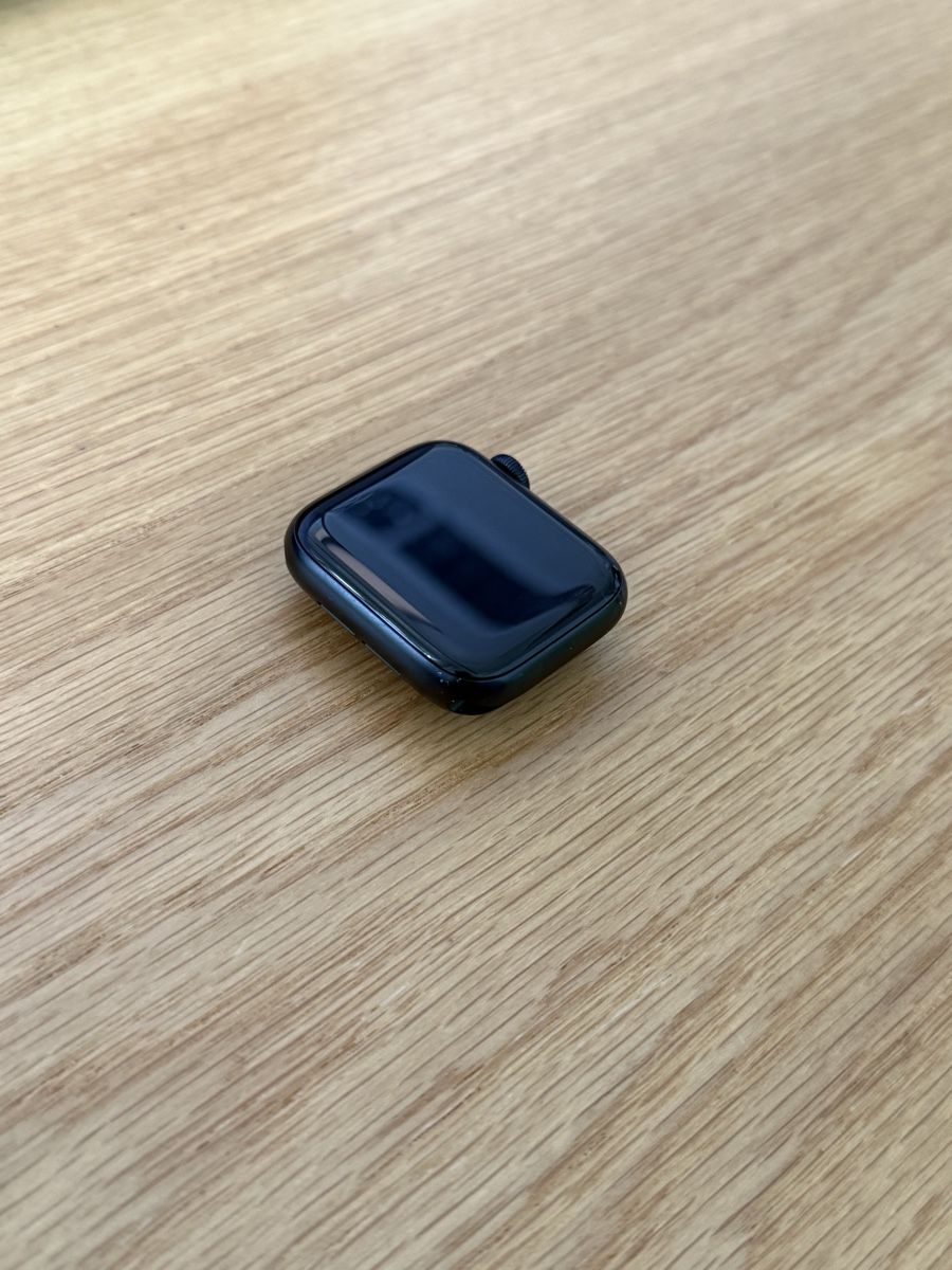 Apple Smartwatch: Apple Watch SE (2. Gen) – D'occasion à Niederuzwil par celine.m 2