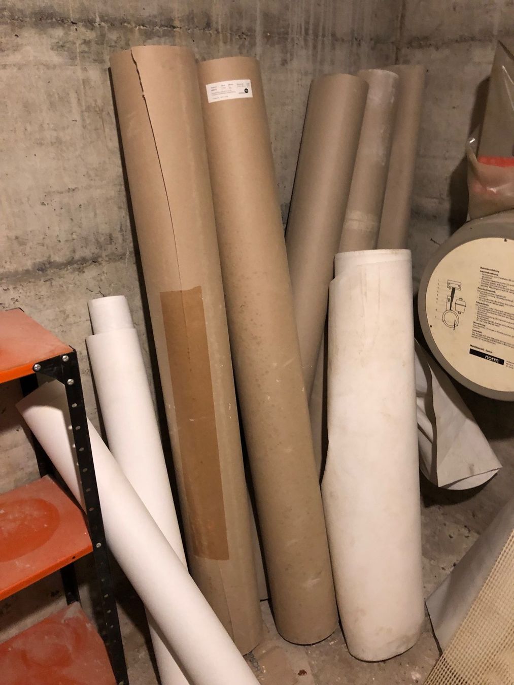 Carta: Rollen Abdeckpapier und Vlies – Usato da Laupersdorf venduto da TaBeK1974