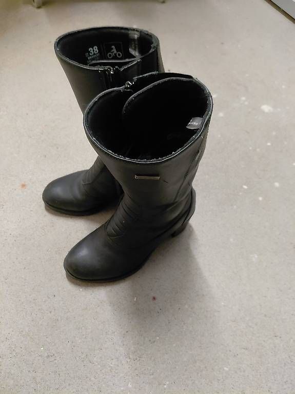 Scarpe da uomo: Motorrad Stiefel – Usato da Oberdorf SO venduto da marzipan711 1