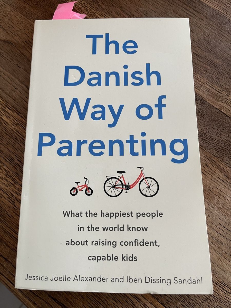 Livres: The Danish Way of Parenting  – D'occasion à Châtelaine par EvelinaT