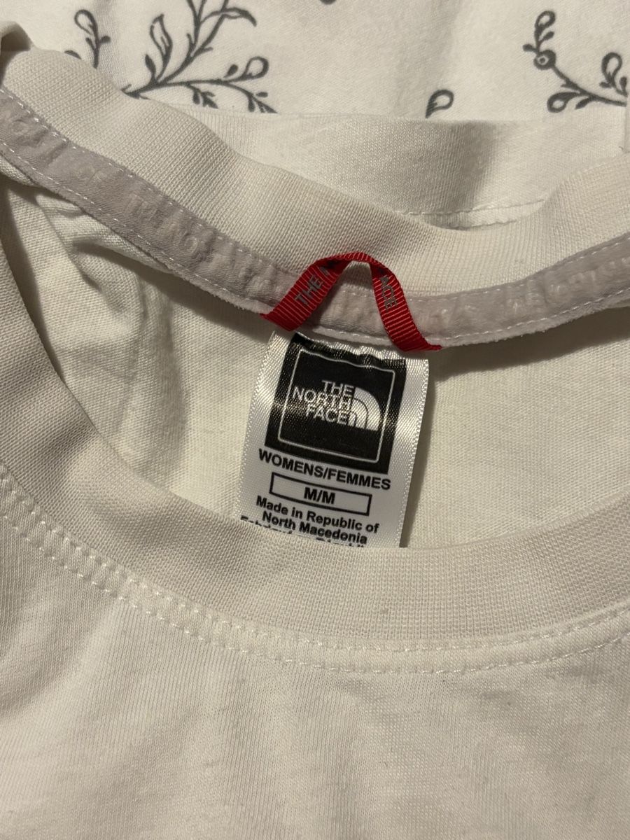 North Face T-shirt: the nort face – Usato da Roveredo GR venduto da pez_7fjy