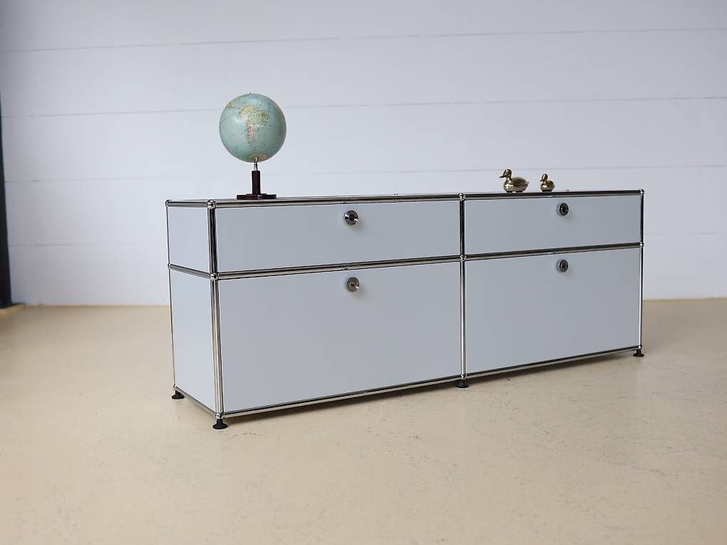 USM Cassettiere: USM Sideboard Lichtgrau, 2x2 – Usato da Meinisberg venduto da atelier_TILIJA 2