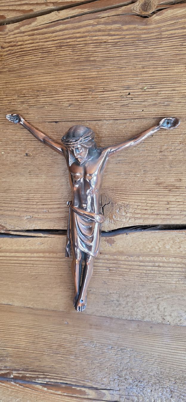 Sculture & Statue: Corpus Christi Kupfer patiniert – Usato da Wolfhalden venduto da Nati-Nati