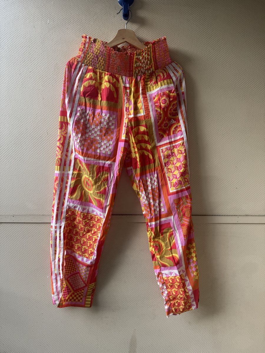 Adidas Lotti di vestiti: ADIDAS x FARM RIO Sommer Set – Nuovo (secondo la descrizione) da Zürich venduto da lad_lv9c 4