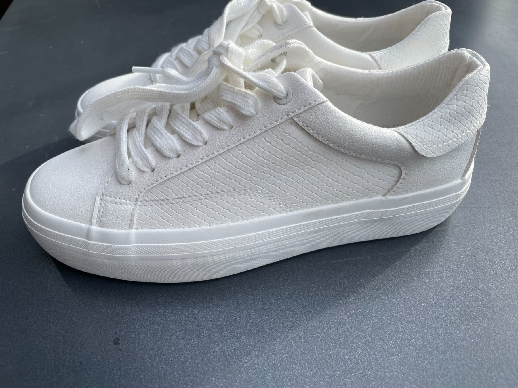 Zara Scarpe da donna: Zara Sneaker Weiss Grösse 38 – Nuovo (secondo la descrizione) da Zürich venduto da ONA-Online 2