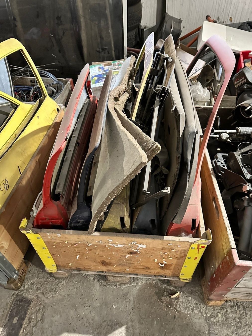 Tutti pezzi di ricambio auto: OPEL GT TEILE – Usato da Avenches venduto da BOOTTRANSPORTE