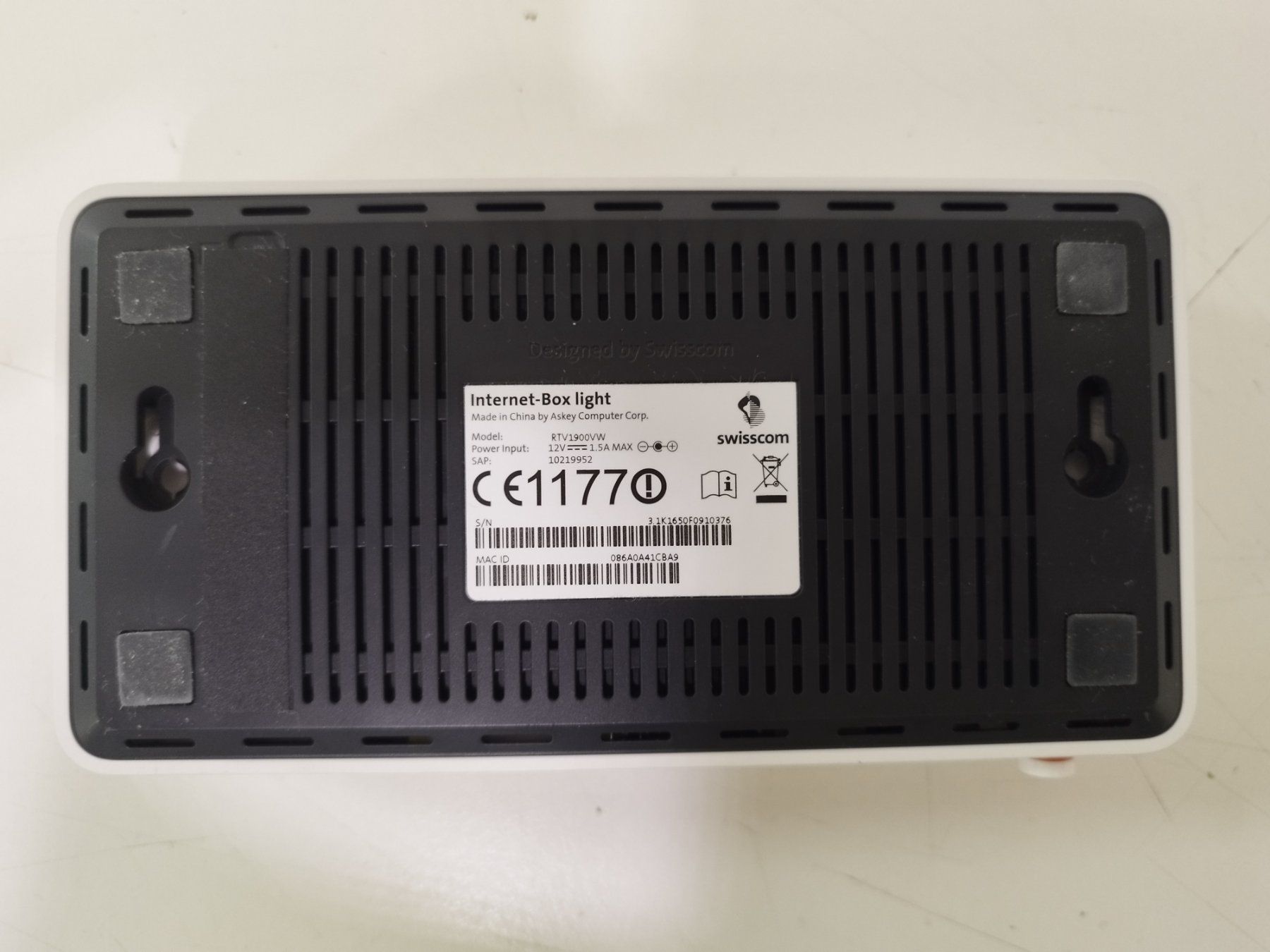 Swisscom Modems & Router: SWISSCOM Internet-Box light (Model: RTV1900VW) – Gebraucht aus Uster von  3
