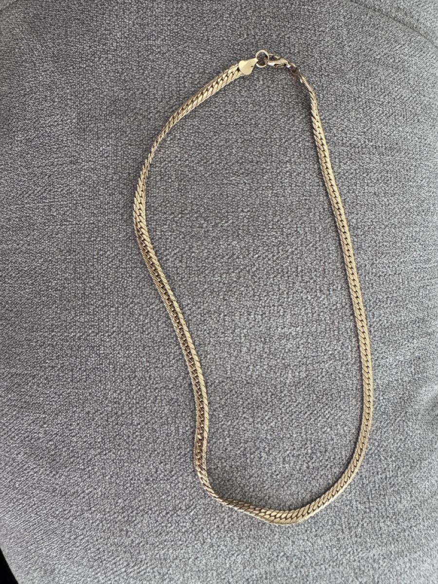 Ketten: Collier fantaise goldig – Gebraucht aus Zürich von Strickmeier