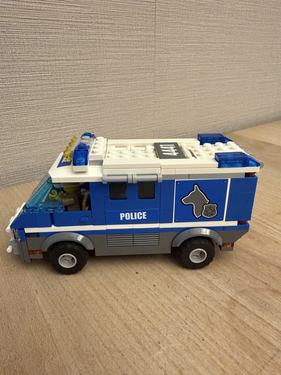 Lego Kit di costruzioni: Lego City Polizeiauto 4441 – Usato da Stans venduto da lor_p8xh 1