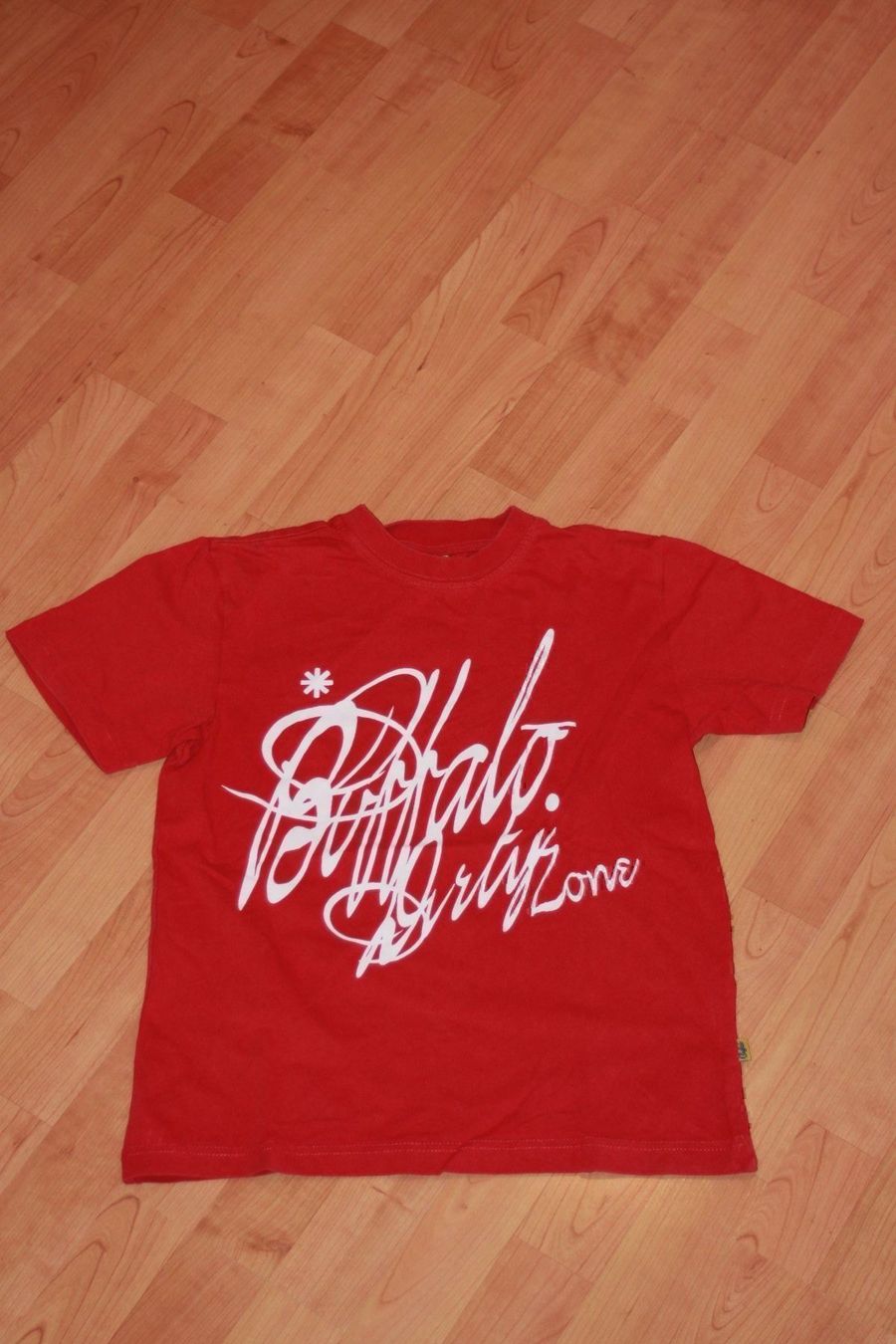 Hemden, T-Shirts & Polos: rotes Buffalo T-Shirt 152/158 – Gebraucht aus Wenslingen von Strick4Alpaca