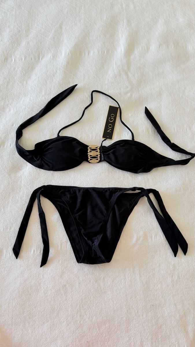 Badekleider & Bikinis: Bikini Set 8 Stück NEU – Neu und originalverpackt aus Eiken von sanyok700 1