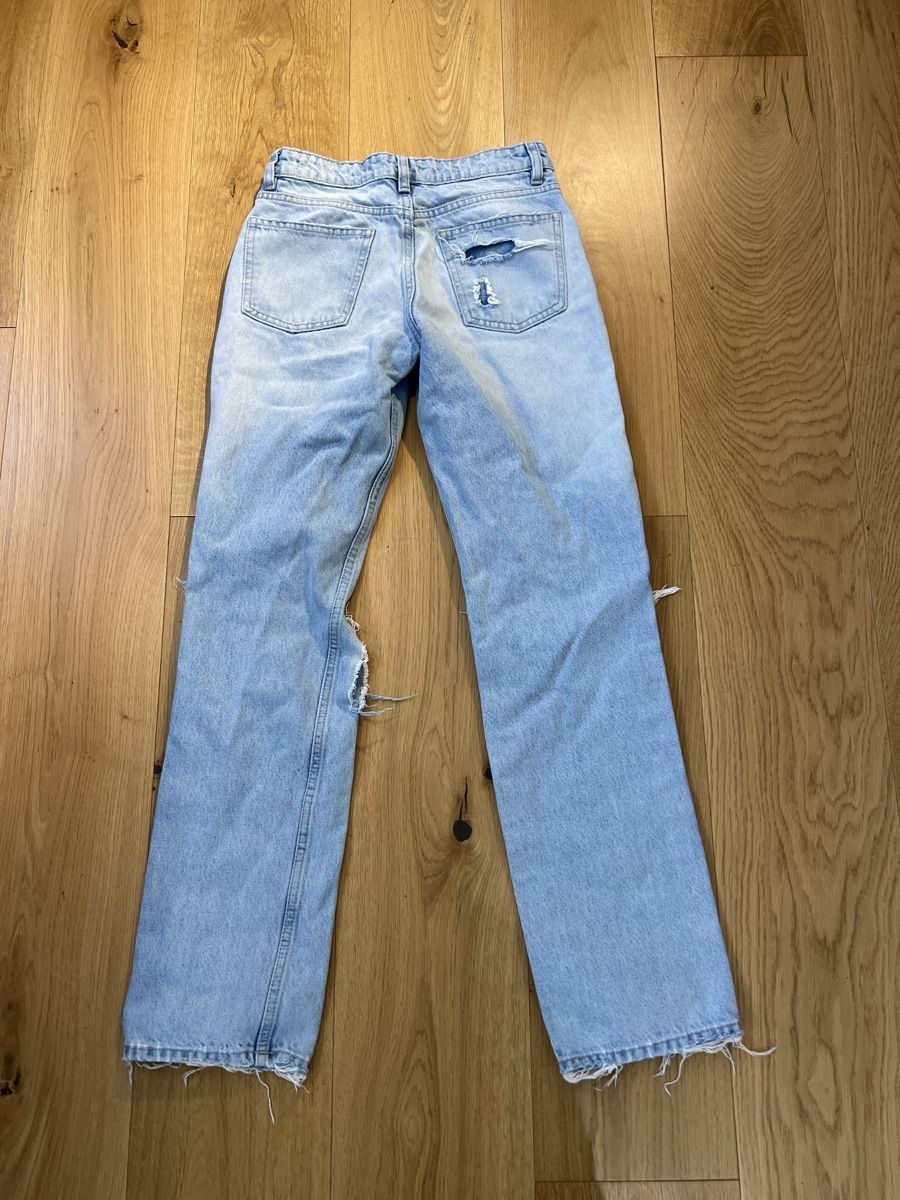 Zara Jeans: Zara Ripped Jeans - Size 34 – Nuovo (secondo la descrizione) da Clarens venduto da Ian_calvin 2