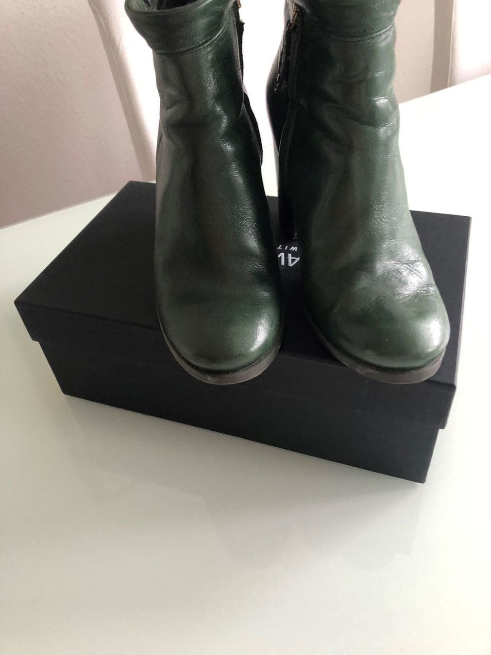Scarpe da donna: Stiefeletten Dunkelgrün – Usato da Adliswil venduto da Jessik0