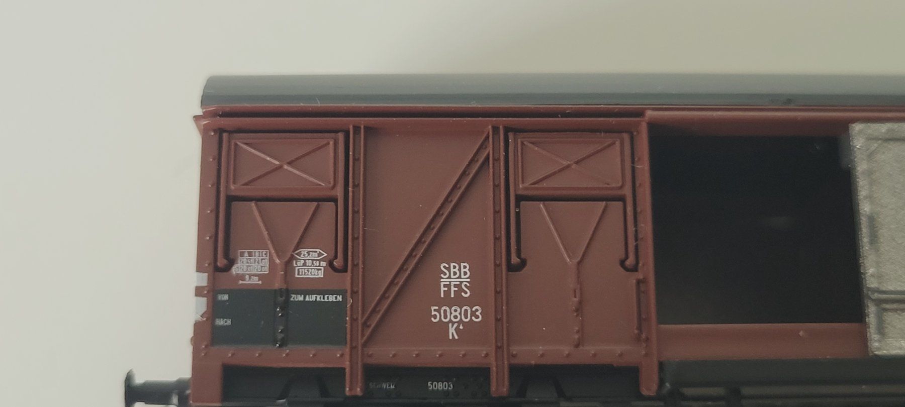 Arnold Modellini di ferrovie: SBB / Gedeckter Güterwagen, Türen beweglich – Usato da Wittenbach venduto da Hase113 6
