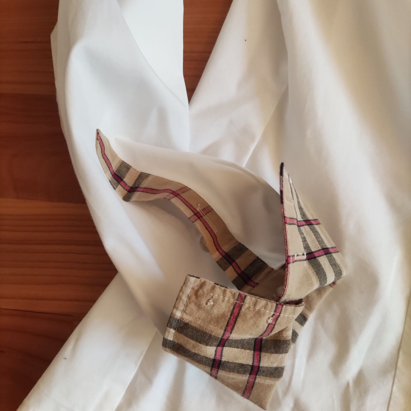 Blusen: Seidenstricker Baumwollbluse "Burberry" look – Gebraucht aus Solothurn von Csw1 2