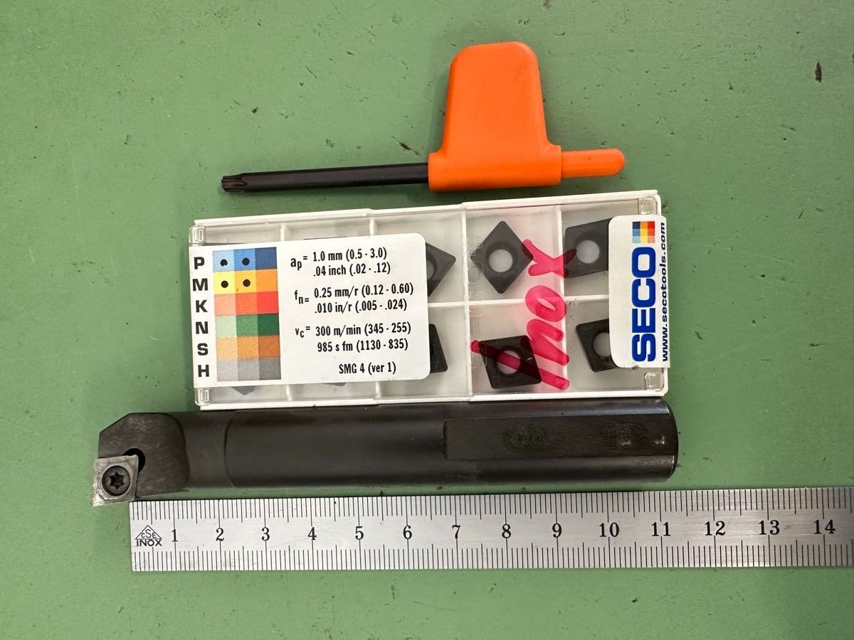 Tutti gli attrezzi: Drehhalter, Boring Holder S16/16 & SECO inserts – Usato da Aarberg venduto da SNMachines 1