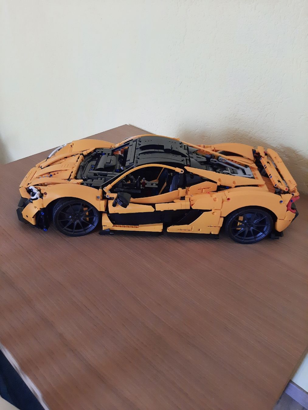 Technics Baukästen: LEGO Technic McLaren P1 zusammengebaut oder zerlegt. – Gebraucht aus Liesberg Dorf von Bubbolino 5