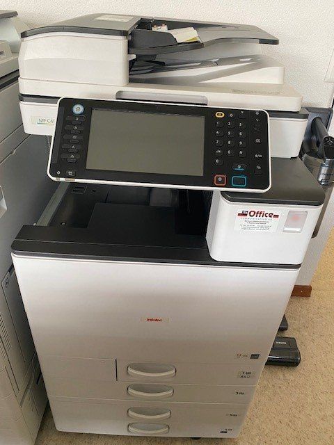 Fotokopierer: Infotec Ricoh Farbkopierer MP C4503 – Gebraucht aus Wängi von Bmo
