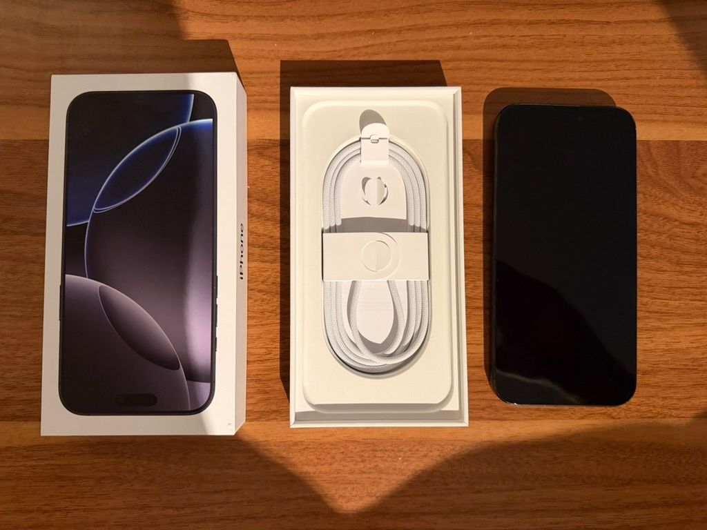 Apple Handys / Smartphones: Apple iPhone 16 Pro Max Black Titanium 512 GB Gebraucht OVP – Gebraucht aus Wallisellen von Hiltianer0