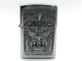 ZIPPO Löwe Emblem Feuerzeug 2005906