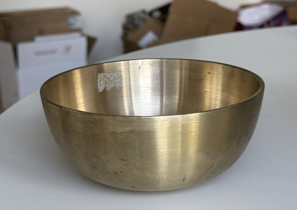 Strumenti musicali: Klangschale Messing 15cm 700gr – Usato da Zürich venduto da Geniuss