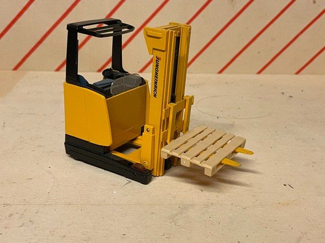 Kit di modellismo & Modellini statici: Stapler Jungheinrich Werbemodell – Usato da Rudolfstetten venduto da Rrst1968