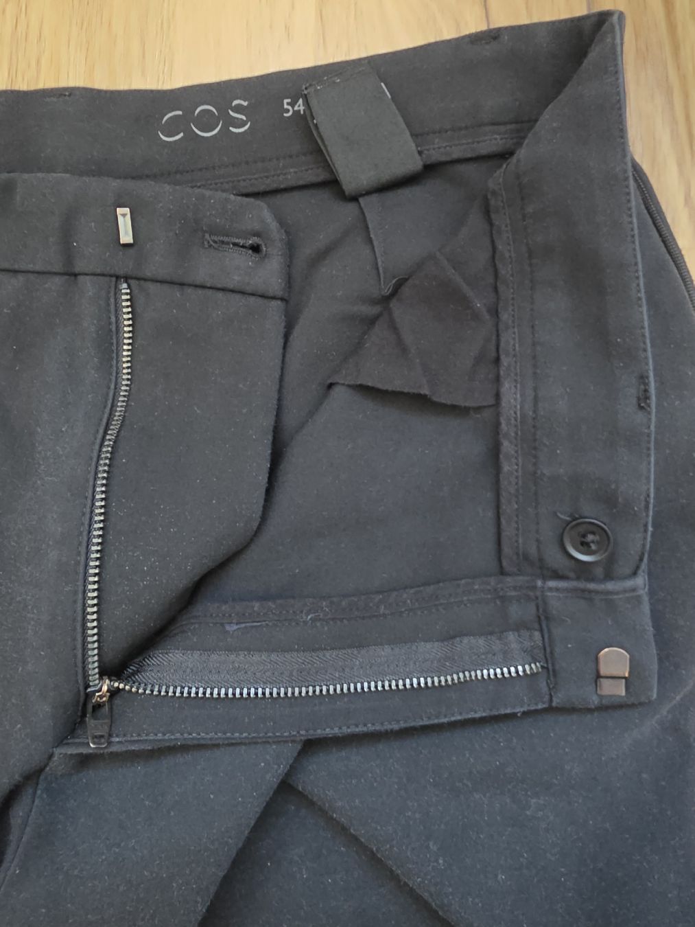 Cos Pantaloni: COS Chino Grösse 54 – Usato da Oberbüren venduto da UC1987 1