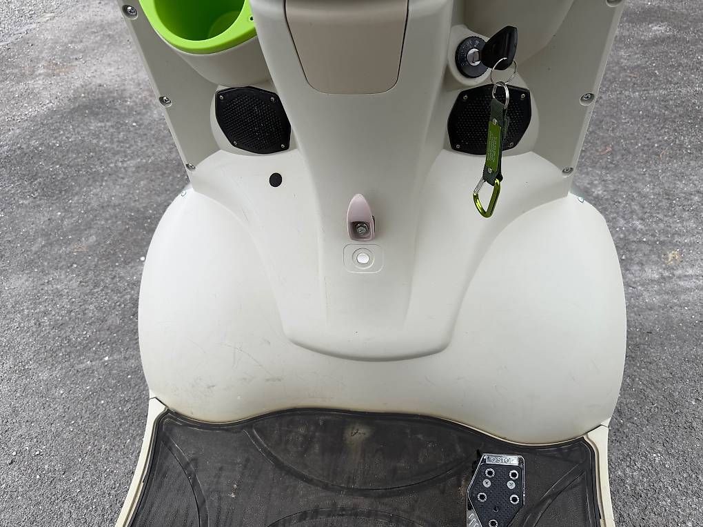 Veicoli elettrici: Jet 404D Silber für Senioren – Usato da Wichtrach venduto da Dhoerbi 4