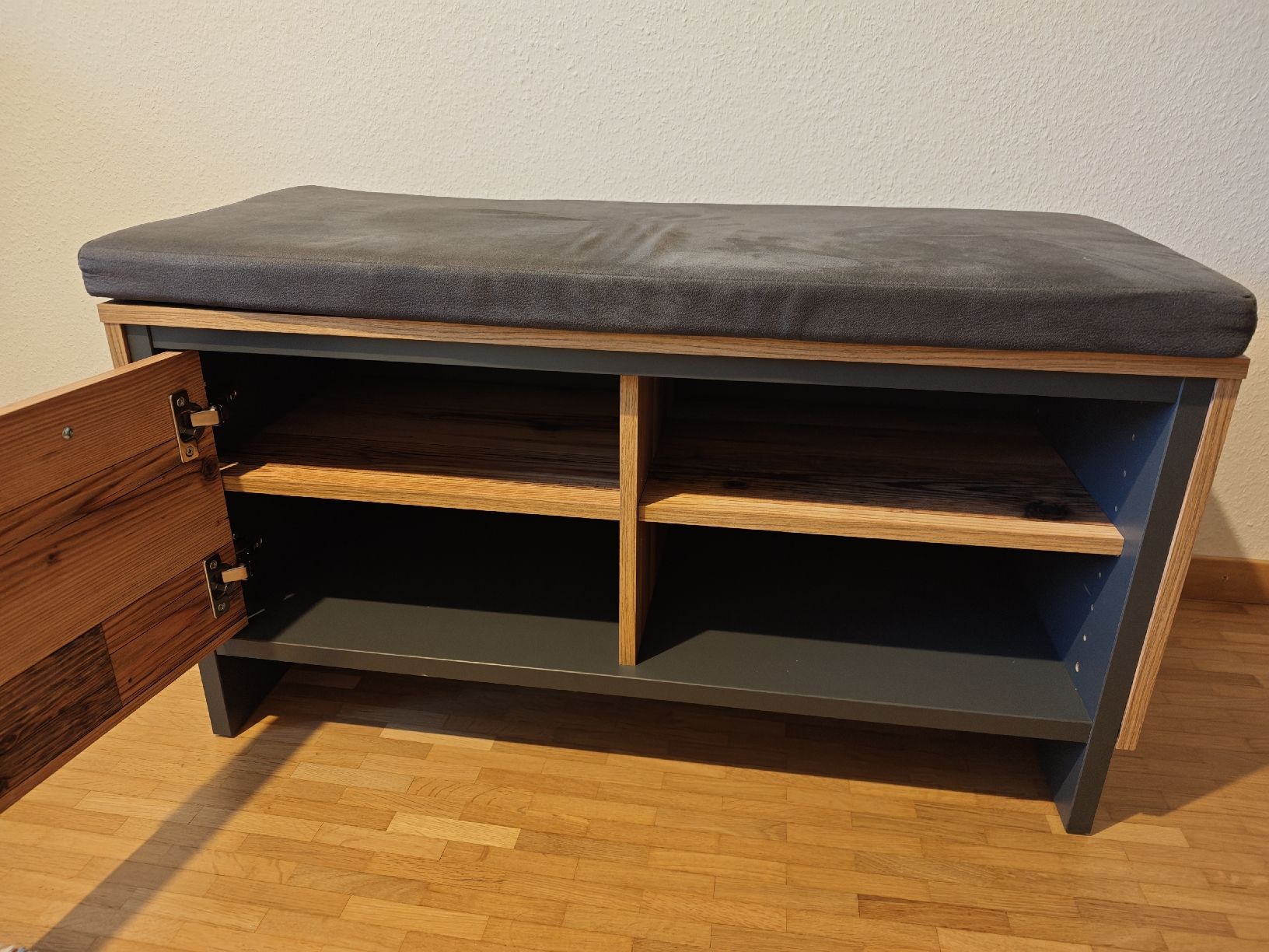 Panchine: Banc à chaussures  – Usato da Petit-Lancy venduto da sta_lch6