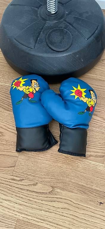 Sacchi da boxe: Kinderboxständer zu verkaufen – Usato da Siglistorf venduto da nin_gl2p 1