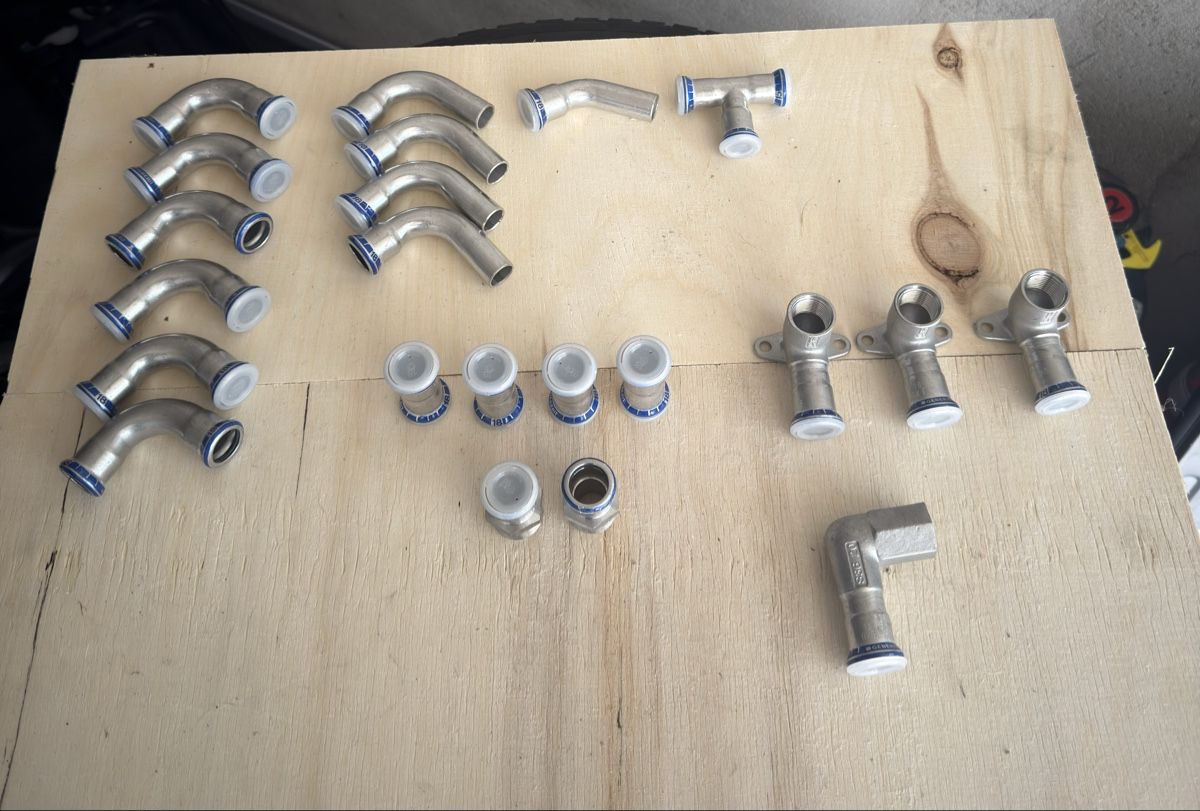 Tous les outils: Geberit Mapress 18mm  – Neuf (Voir description) à Cressier NE par Ala_b